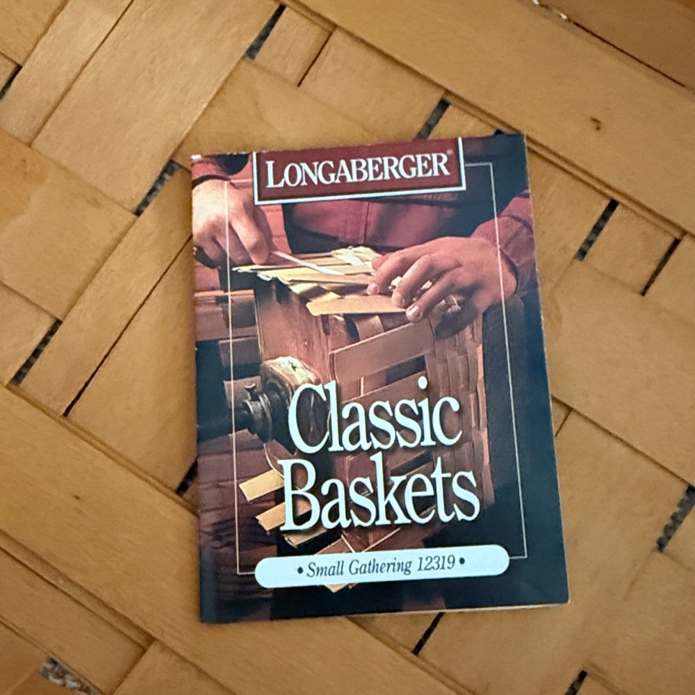 Longaberger Handwoven Wooden Basket - Picture 5 of 5